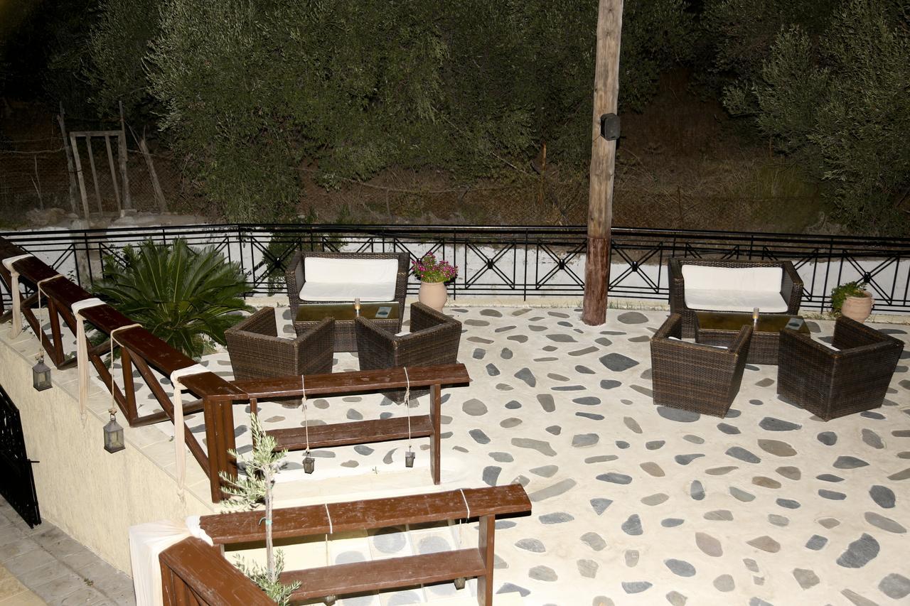 פלומרי Coral Hotel מראה חיצוני תמונה